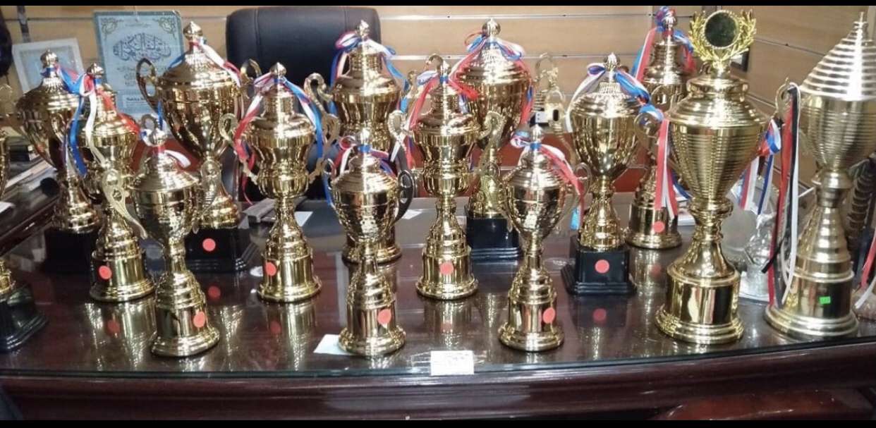 كاسات واوسكارات رياضيه