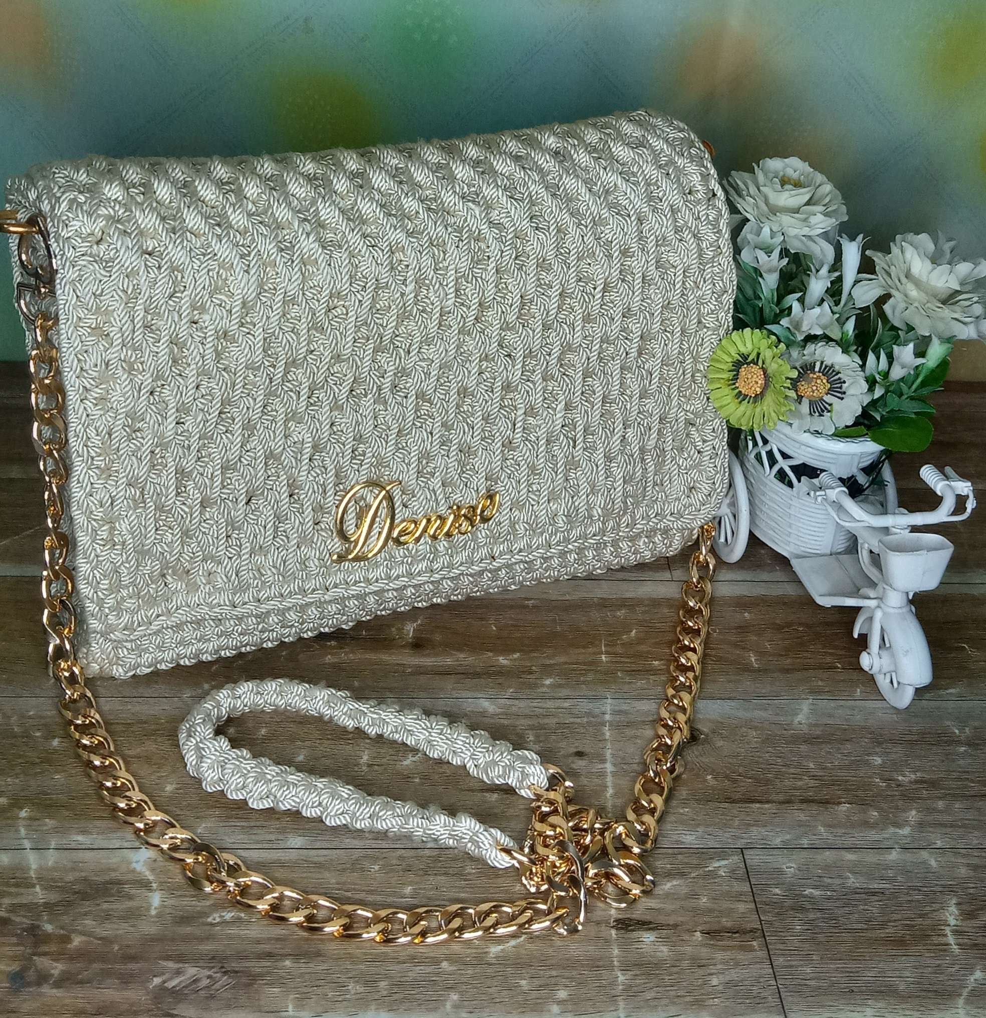 حقيبة يد Handmade بلون اوف وايت