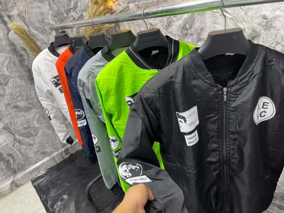 جاكت وتر بروف