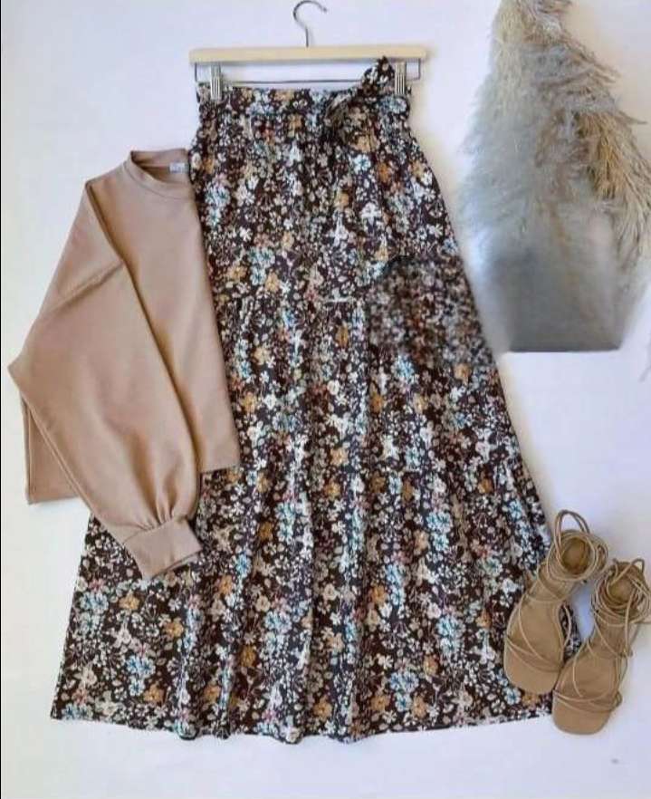 طقم نسائي