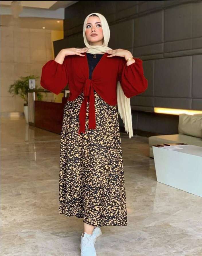 طقم نسائي