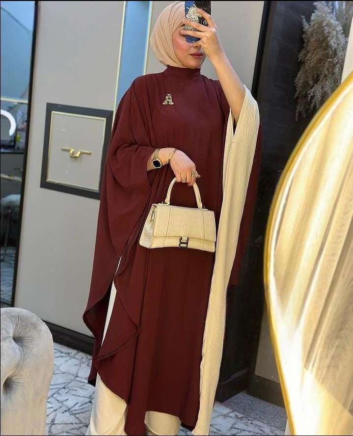 طقم نسائي