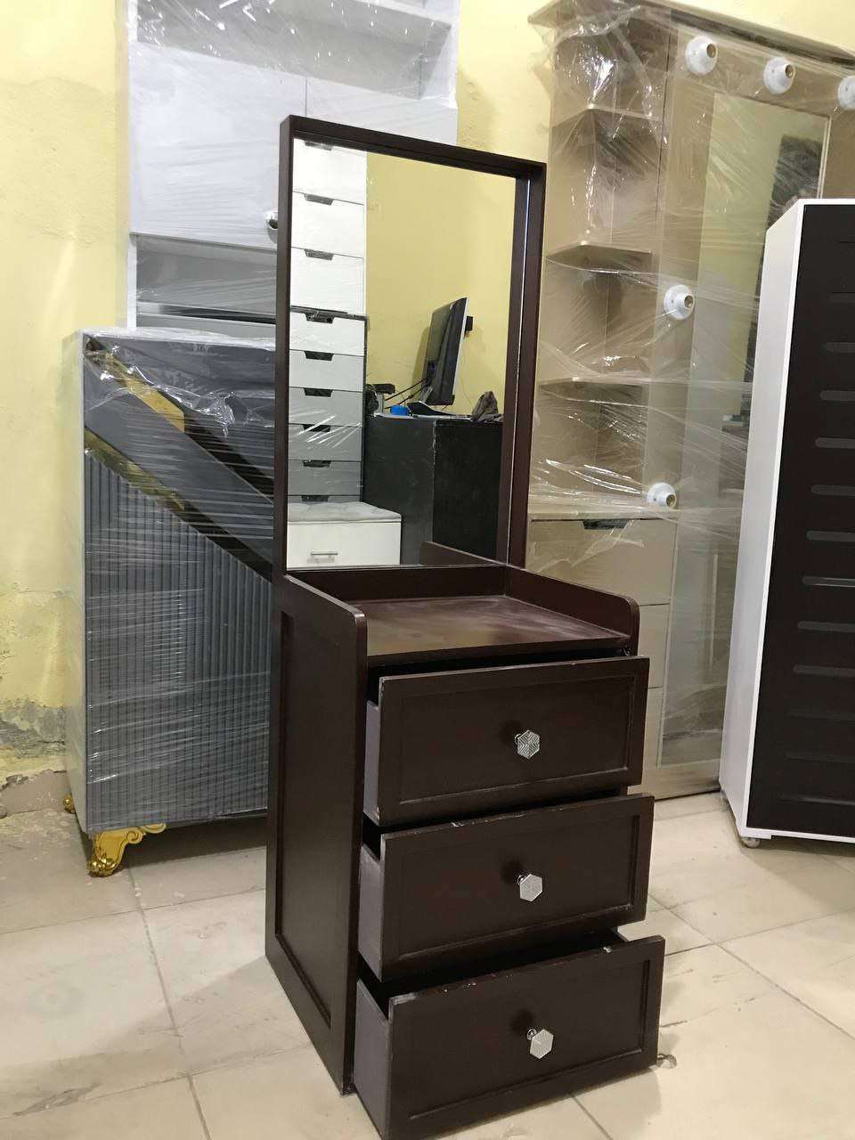 التسريحه 3 الدرج المقاس عرض 40 سم طول 125 سم عمق 35 سم خشب mdf