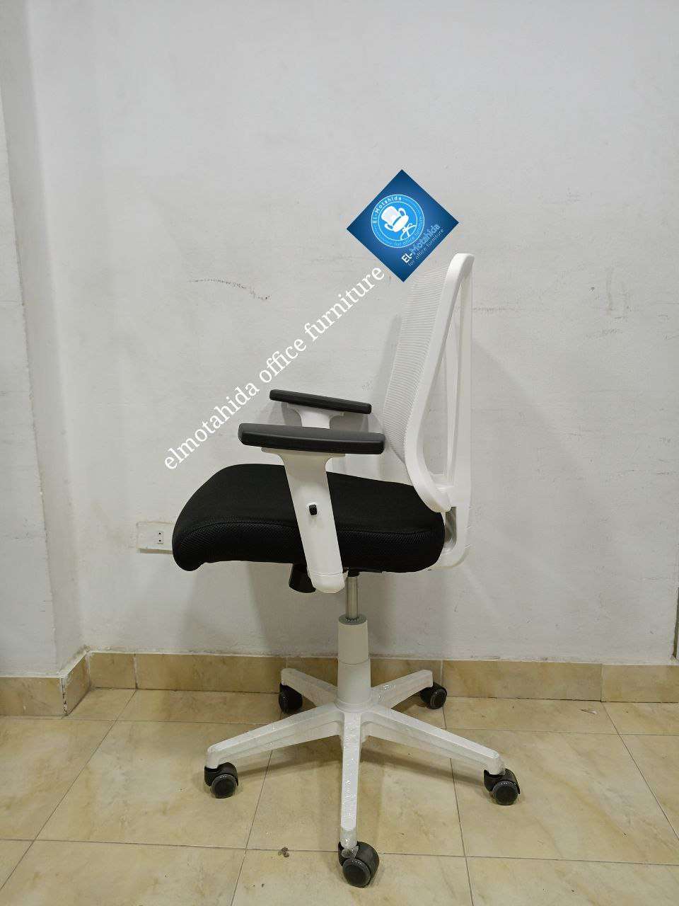 كرسىV2
