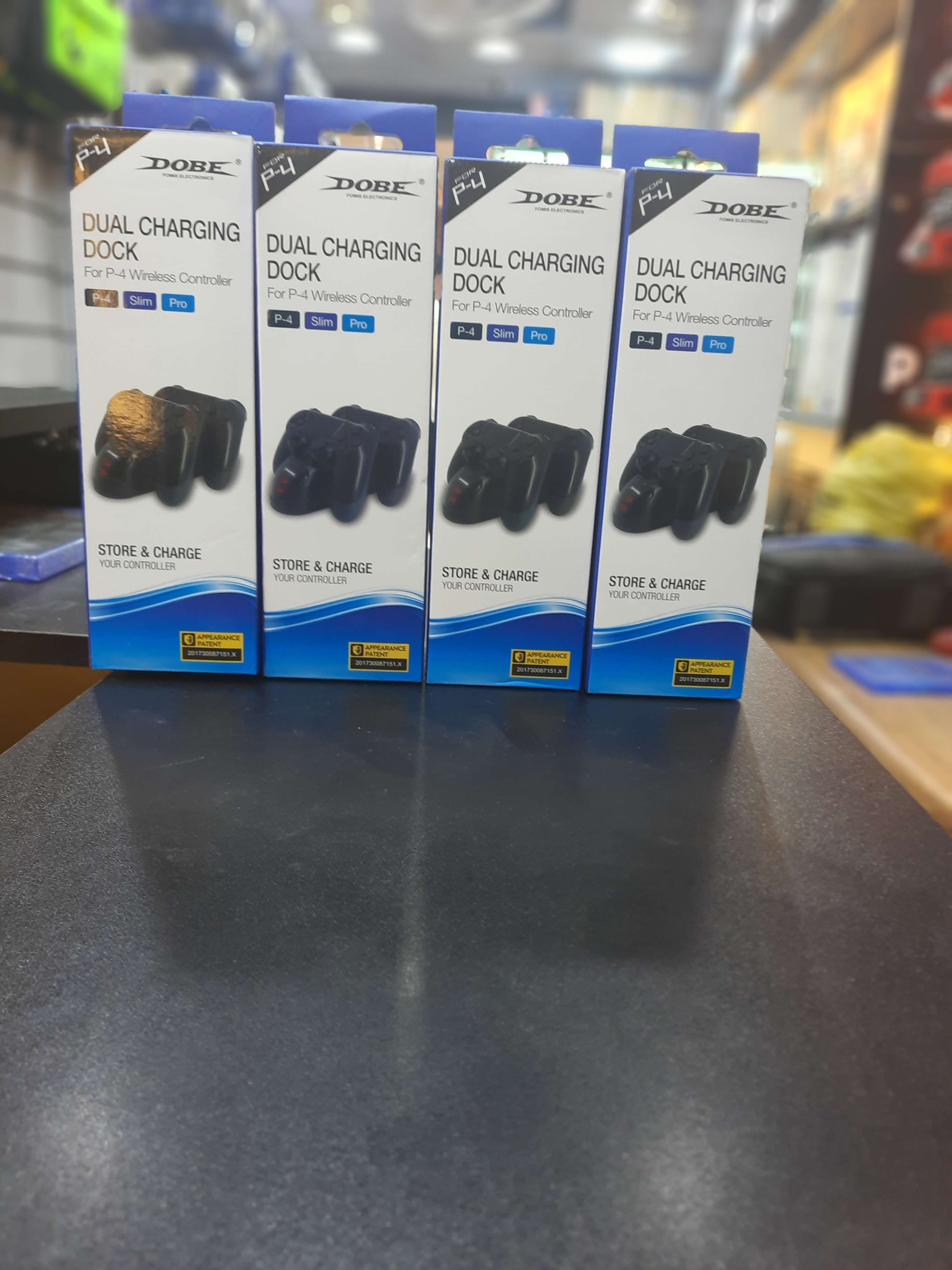 شاحن دراع PS4 dobe