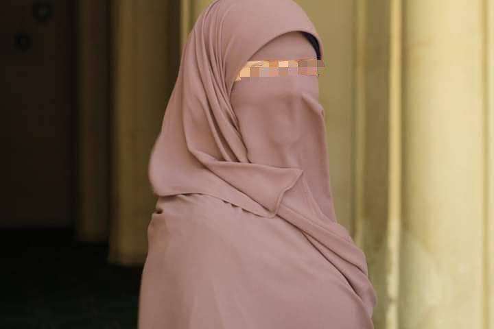 طقم نقاب ماليزي