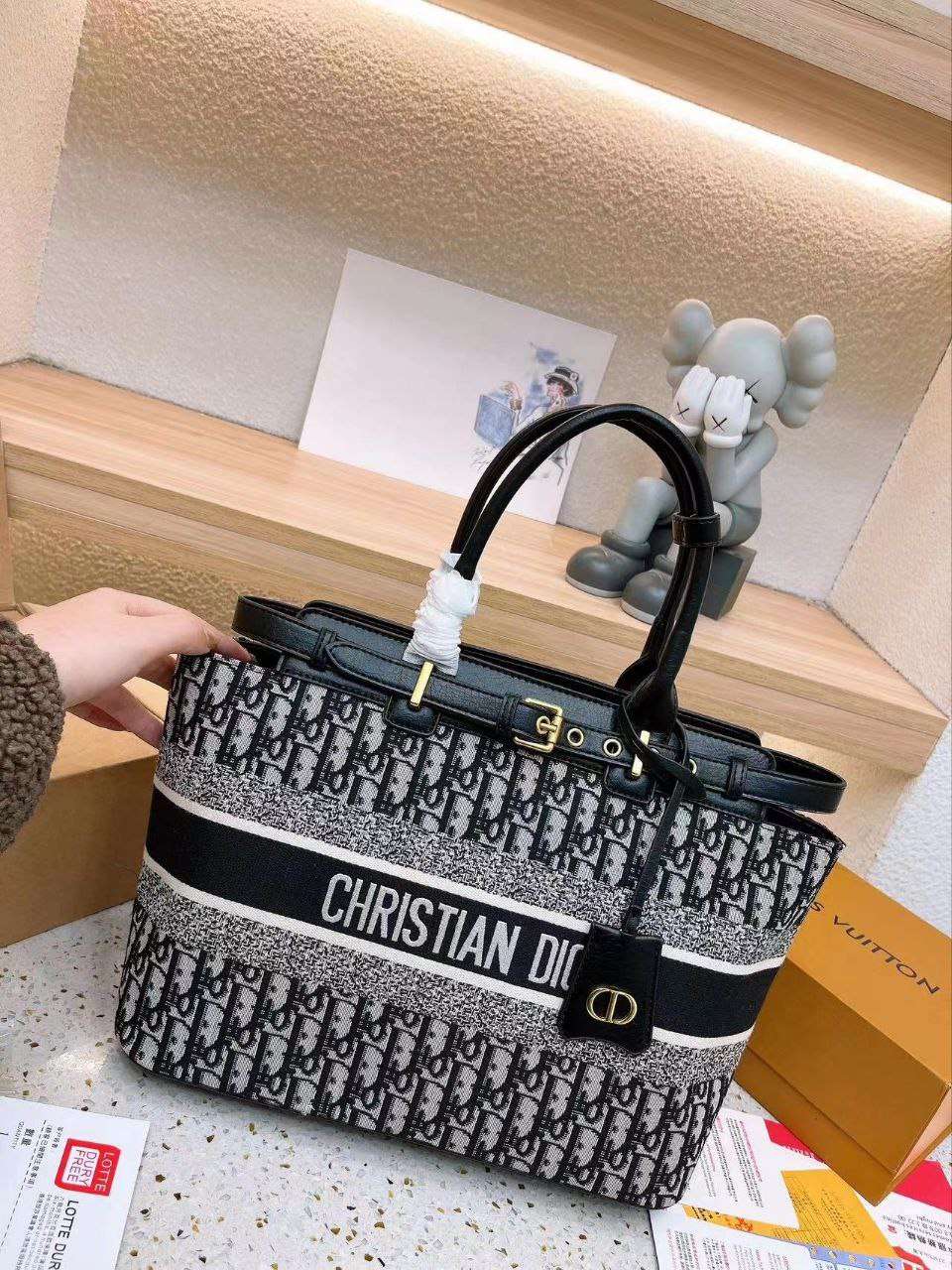 شنطة ديور ميرور