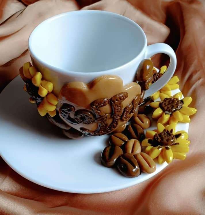 فنجان coffee من عجينة السيراميك