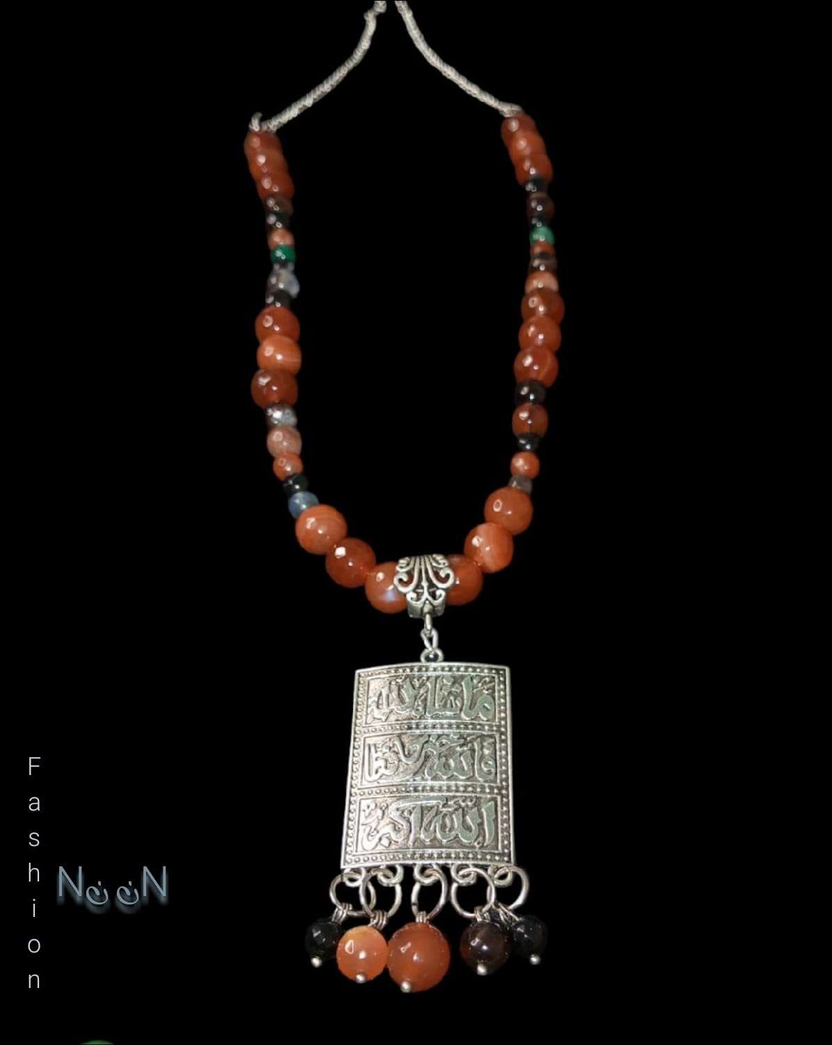 عقد عقيق