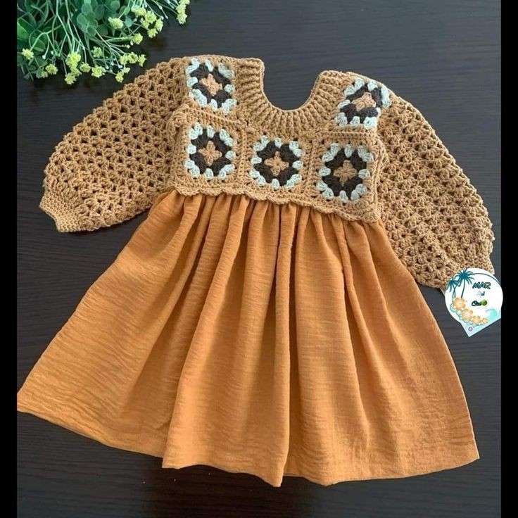فستان كروشيه وقماش