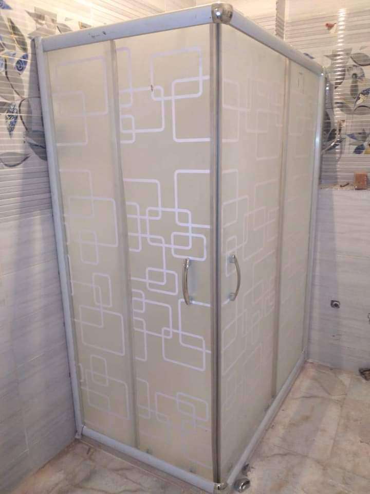 كبائن شاور سوكريت واكليرك | سيزما