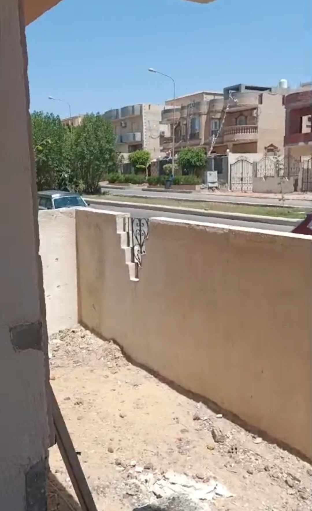فرصة فرصة "لسرعة البيع شقة ف العبور (الحي الرابع)
