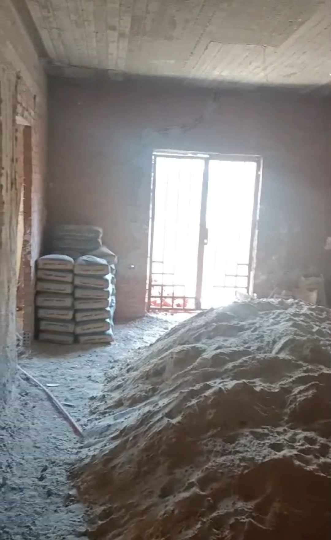 فرصة فرصة "لسرعة البيع شقة ف العبور (الحي الرابع)
