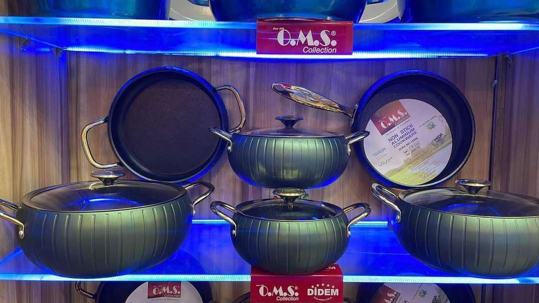 طقم حلل تيتانيوم oms النبراوى