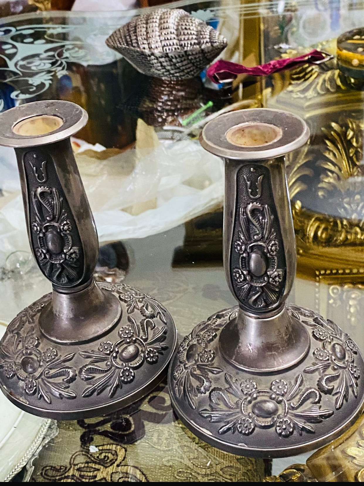 اتنين شمعدان توتيا