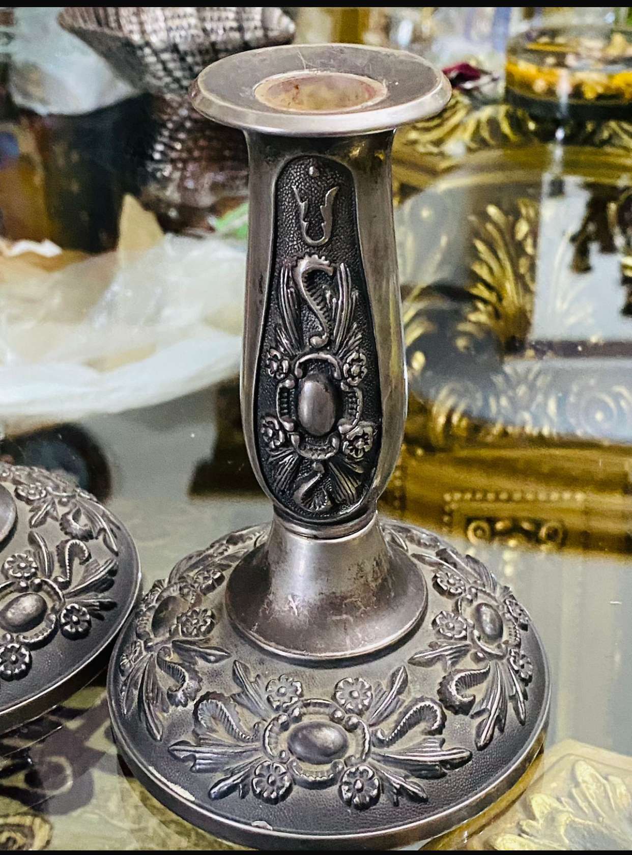 اتنين شمعدان توتيا