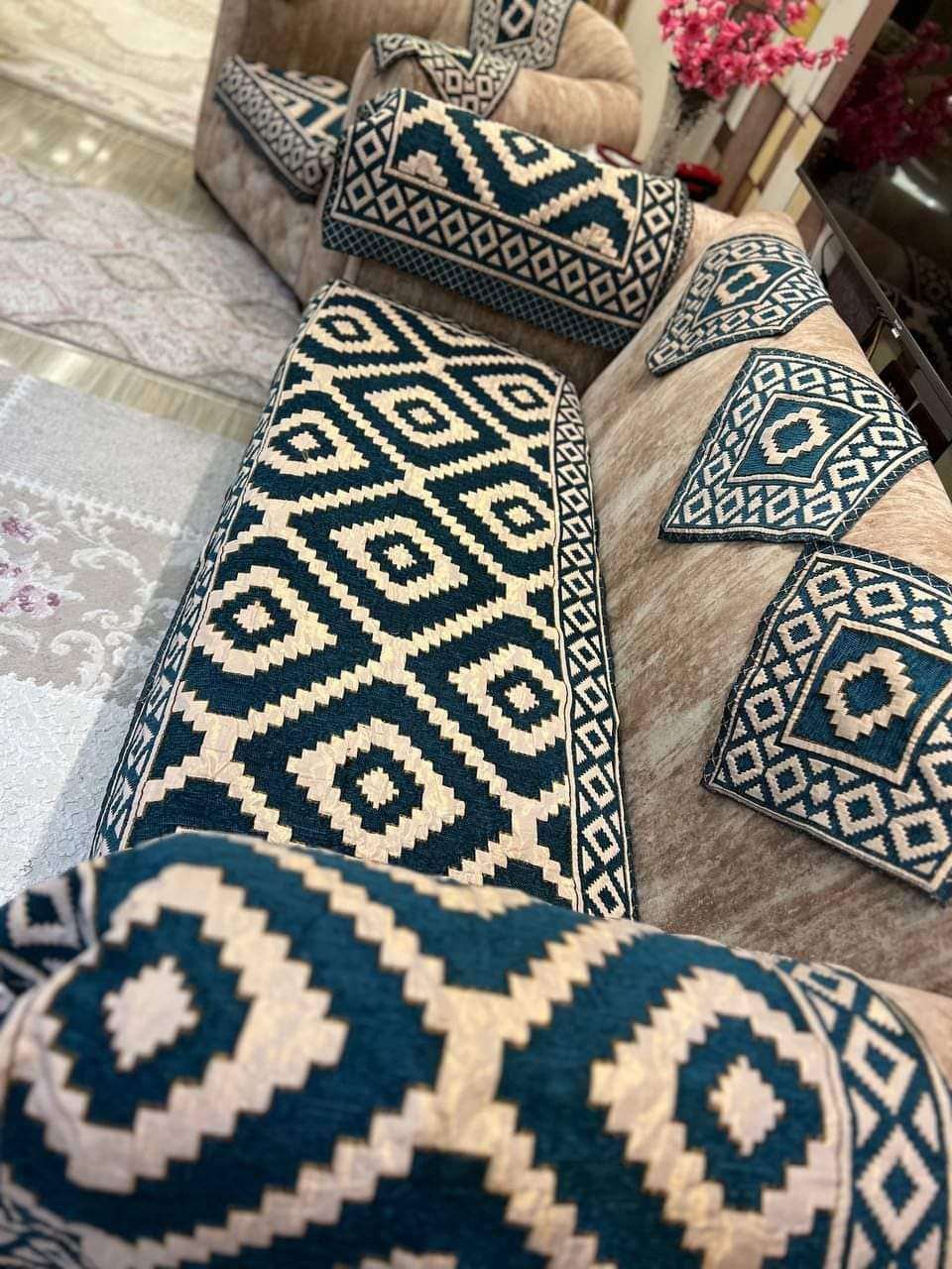 طقم بياضات للانتريه لون جنزاري 10 قطع ومتوفر منه جميع الالوان