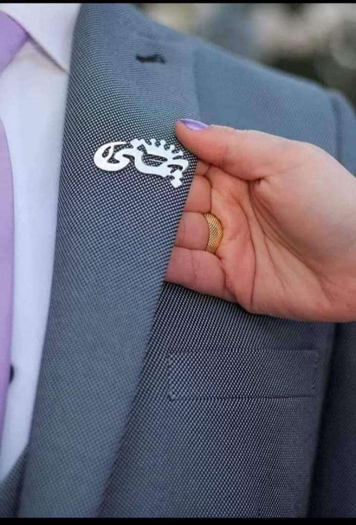 بروش مطلي فضه بالاسم