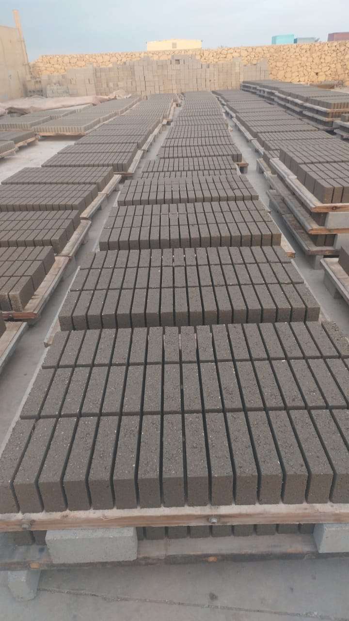 طوب مصمت_اسمنتي ٢٥ سم