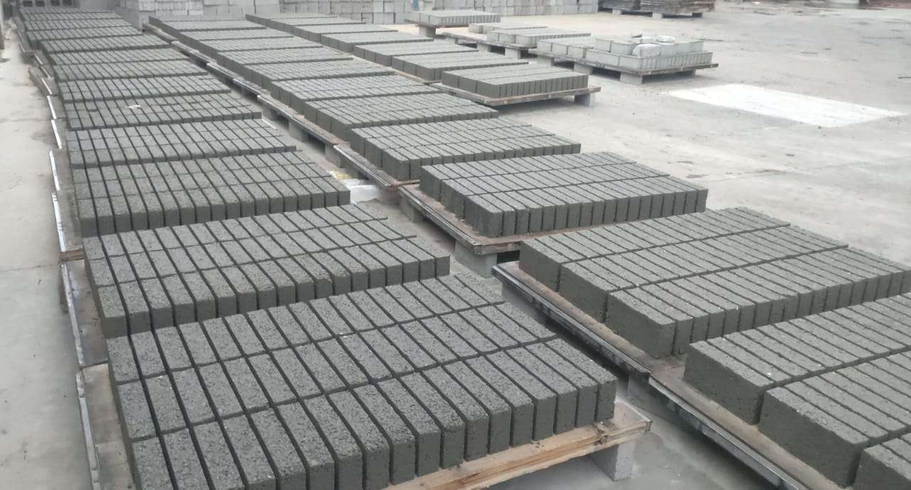 طوب مصمت_اسمنتي ٢٥ سم