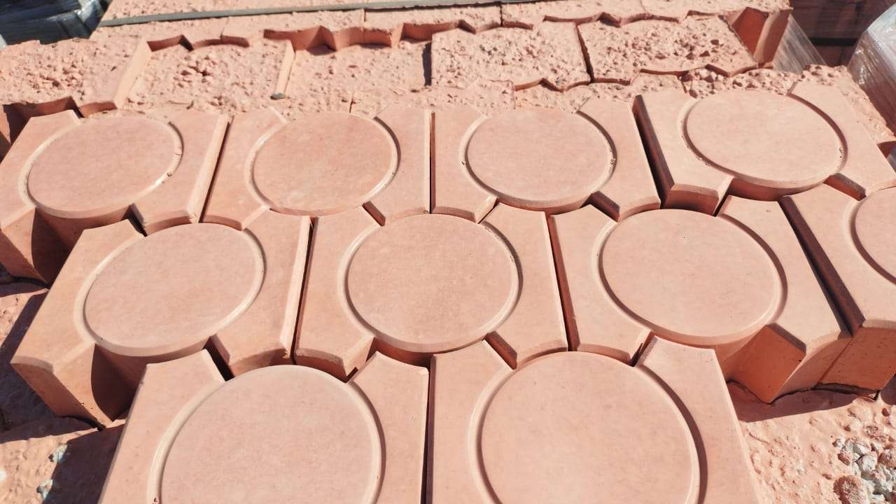 بلاط الأنترلوك فرشه. هاردستون