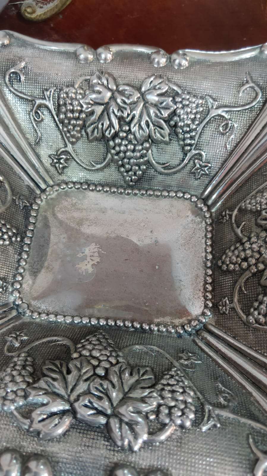 طبق سيلفر شغل قديم السعر ٣٥٠جنيه
