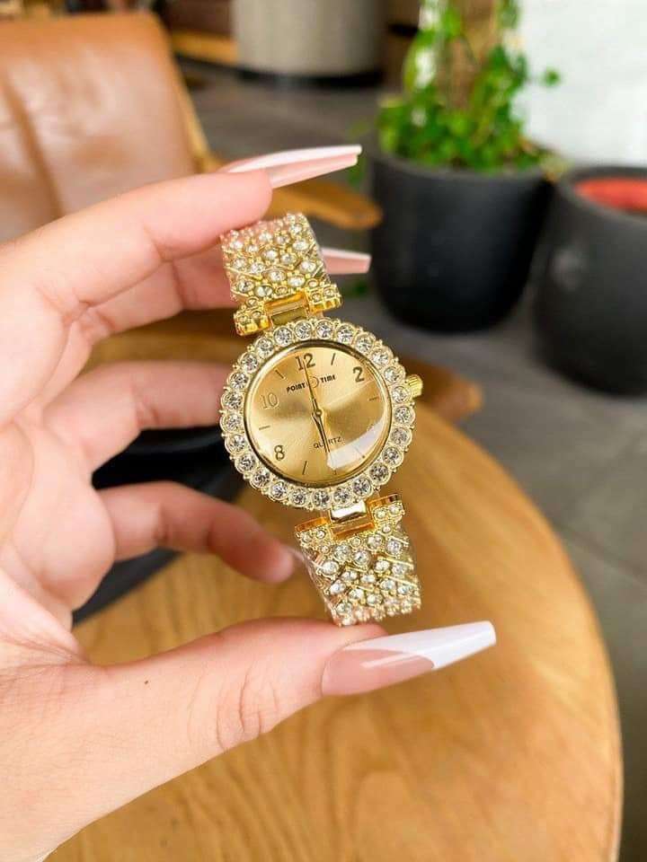 ساعات حريمي