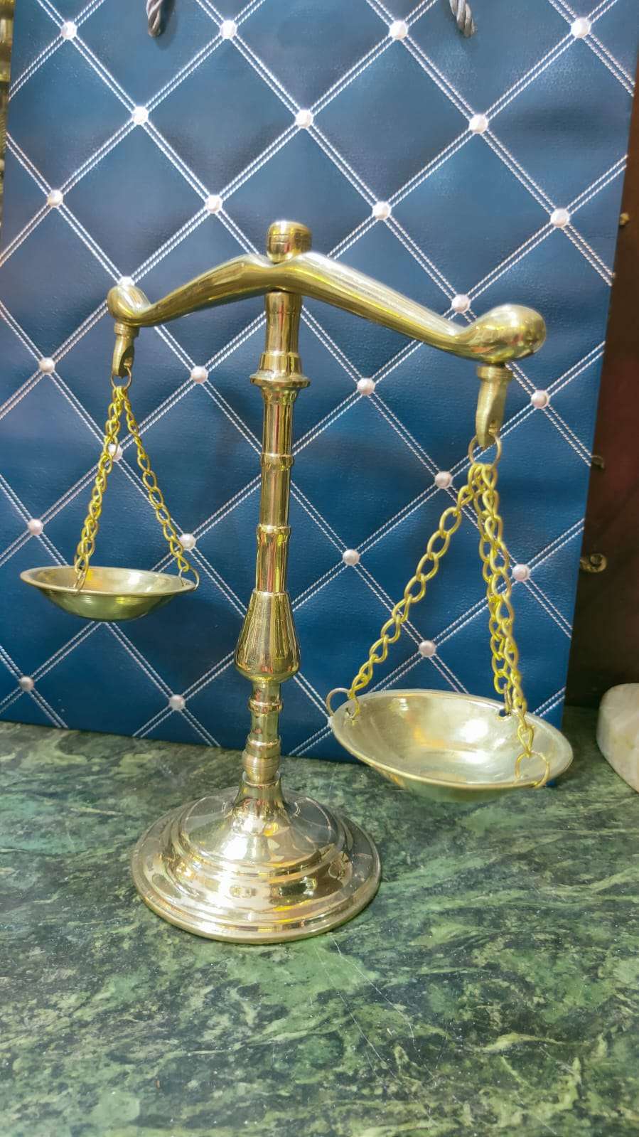 ميزان نحاس