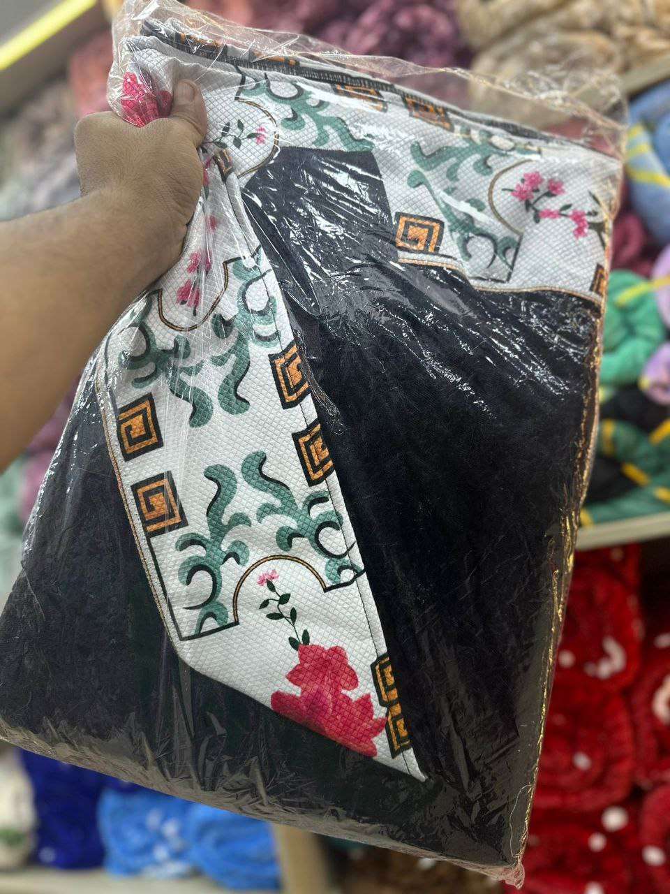 طقم بياضات بكنار