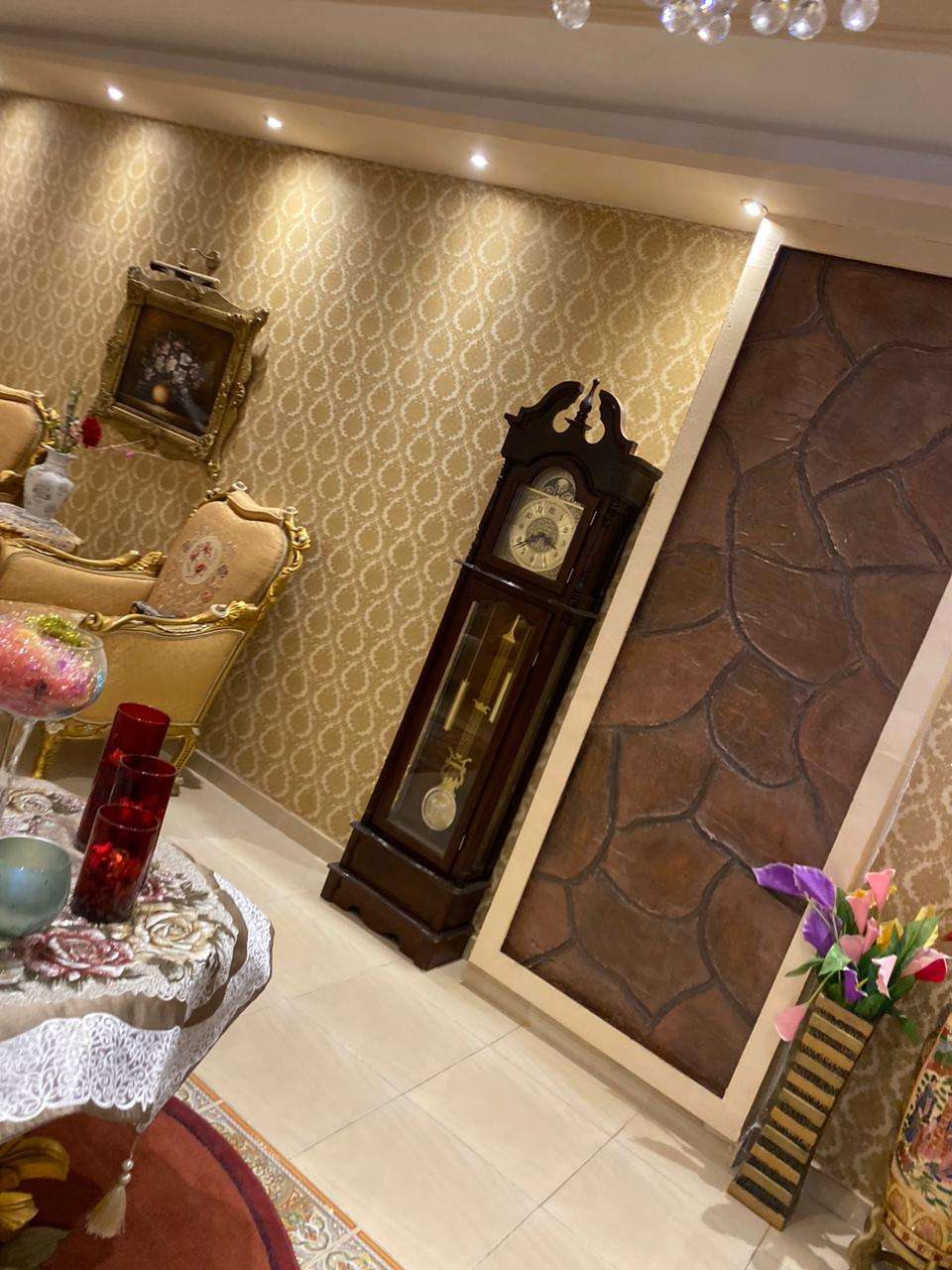 شقه بسعر مليون 350 فى زهراء مدينه نصر شارع الاسماعليه