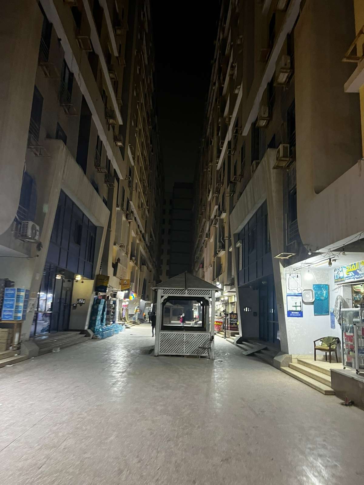 شقه فى شارع ال عثمان امتداد حسن المامون عمارات التعمير 120متر