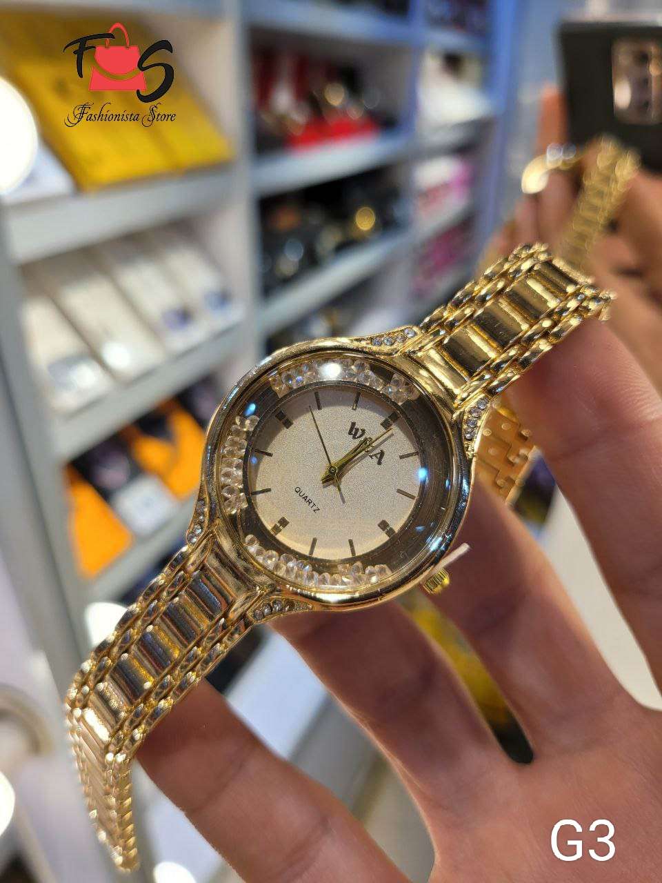 ساعات على شكل انسيال