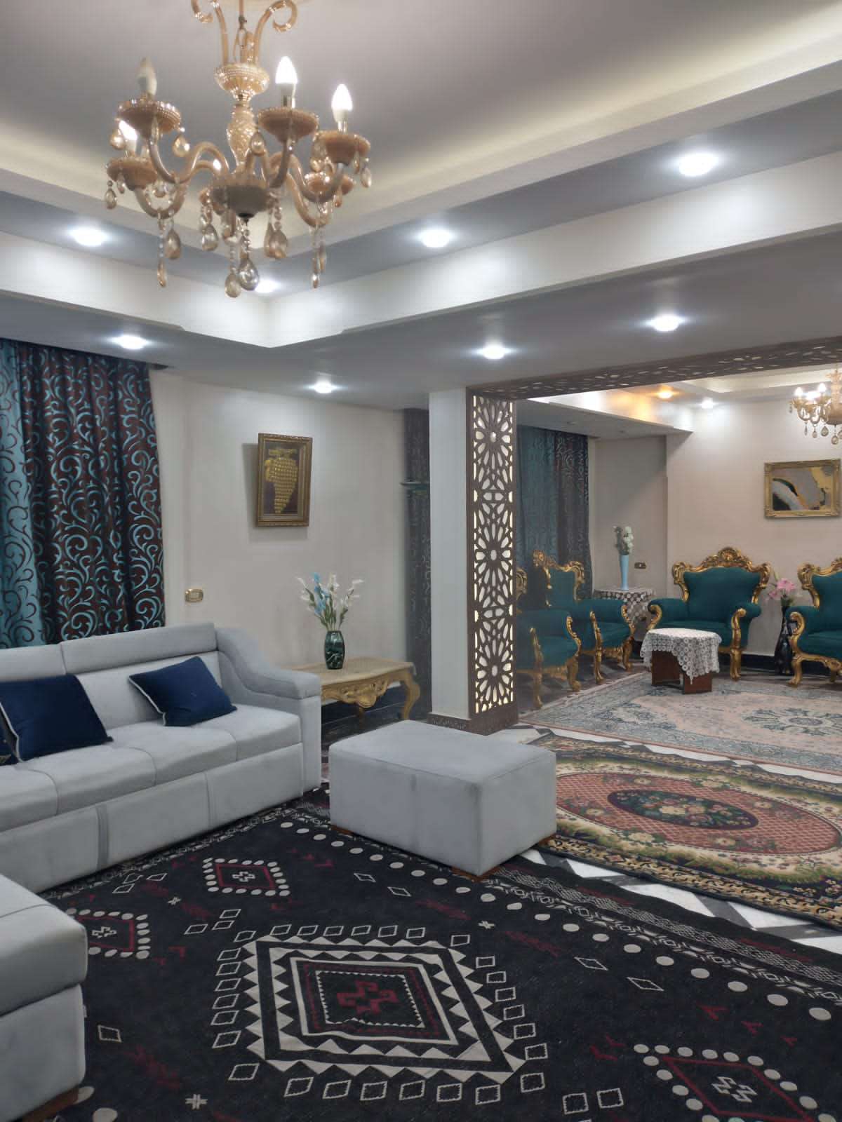 دوبلكس 282 سابع و8 اخير بعزل أواخر الثمانينات المنطقه الثامنه 6 غرف