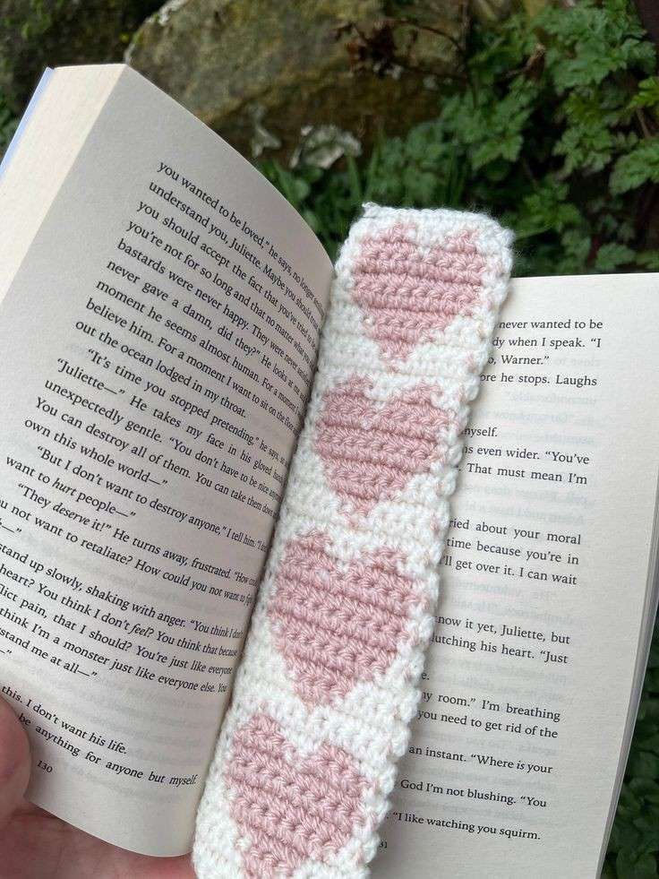 crochet tapestry heart bookmarks