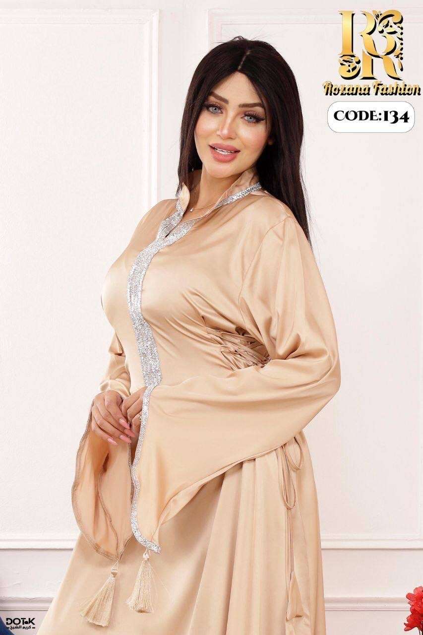 فستان ستان