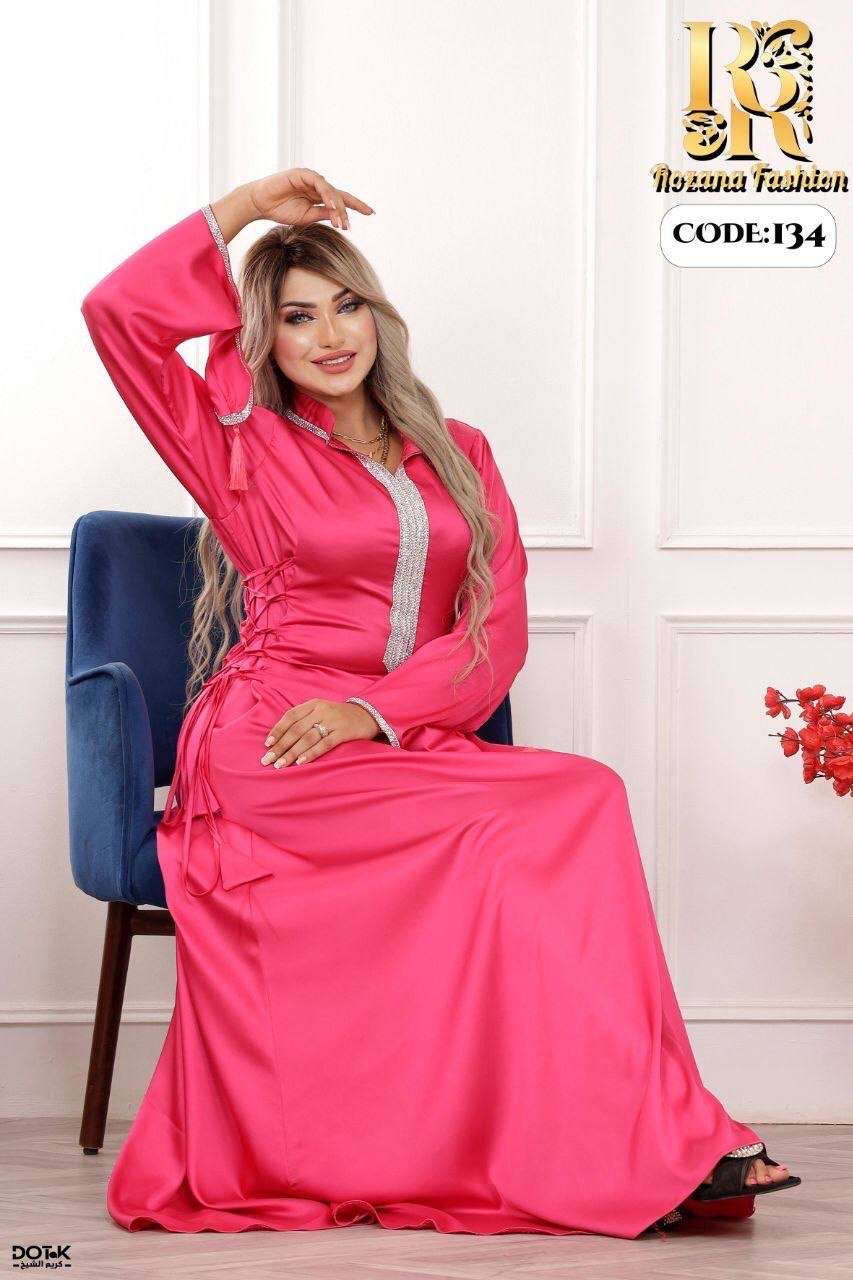 فستان ستان