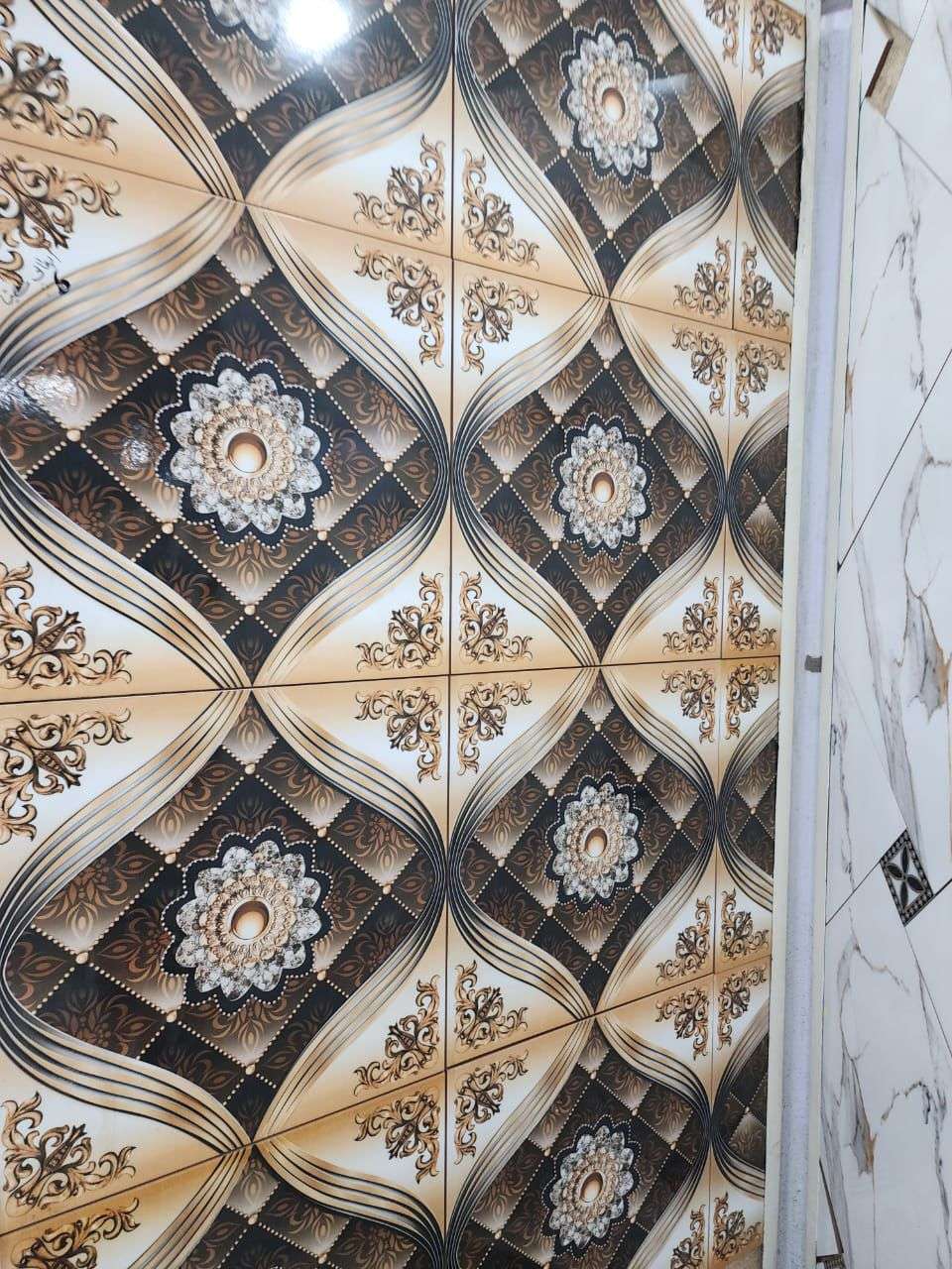 ايطالى شاهندا