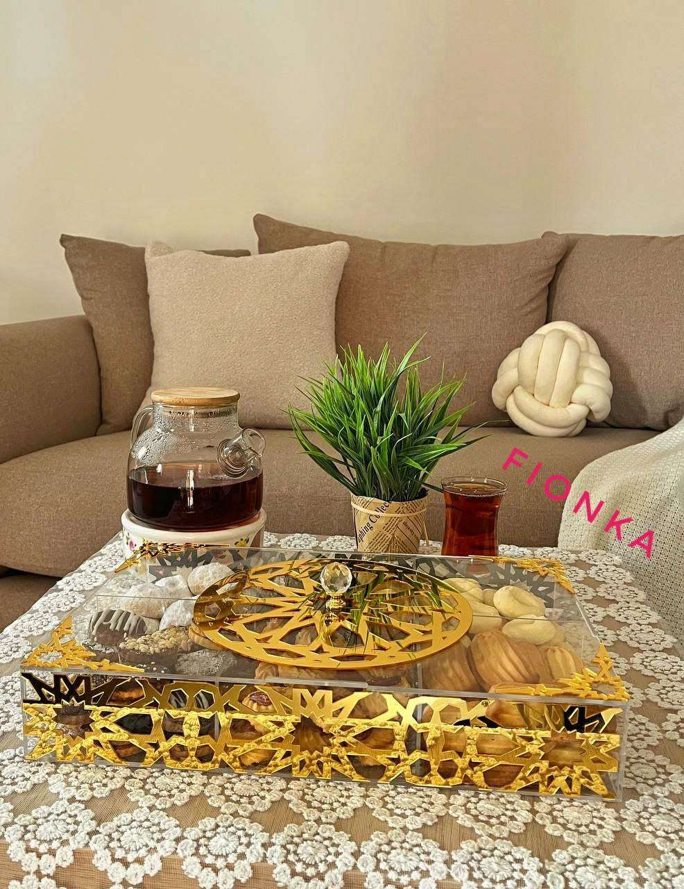 صينية تقديم الكعك والحلويات