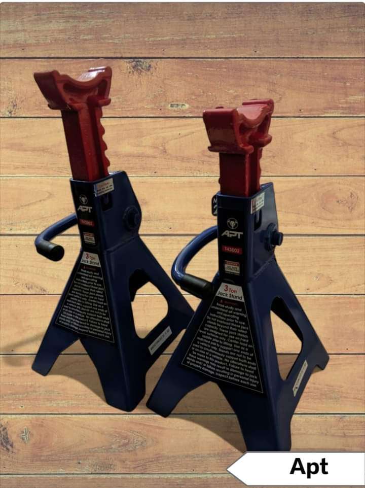 حامل سيارة