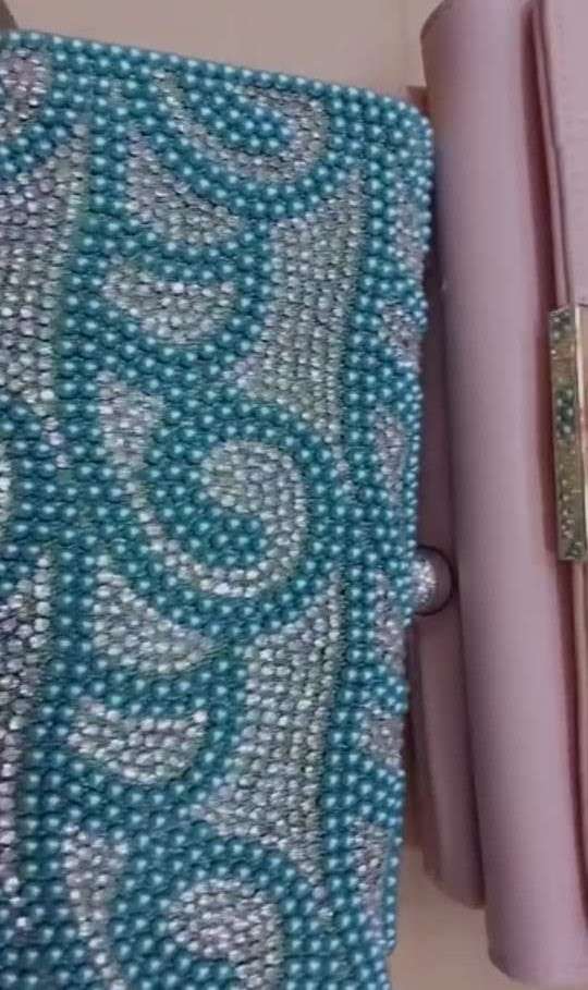 بورتوفيه سواريه وارد دبي بالسلسلة الكروس