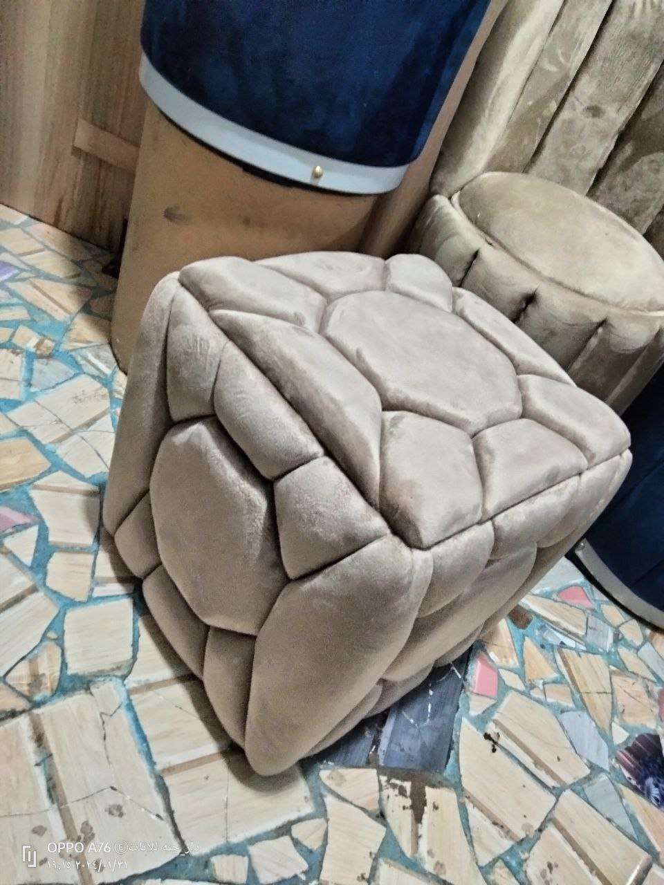 بف مودرن مميز ارتفاع 50 سم قطر 45 سم ام دي اف 21ملل محمل