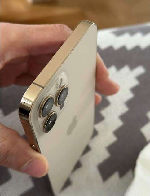 ايفون برو ماكس 15