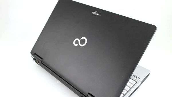 لابتوبات FUJITSU E751  الماني كسر زيرو