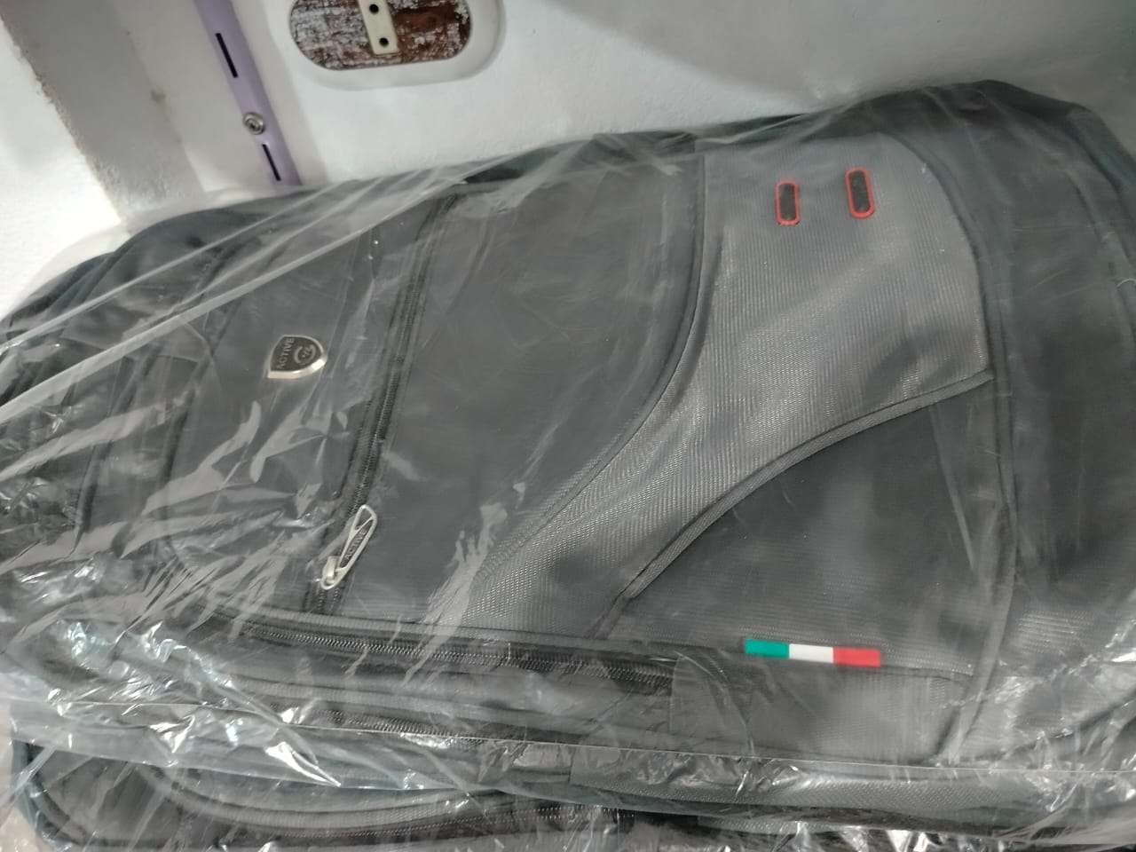 شنط مدارس وسفر لجميع المراحل