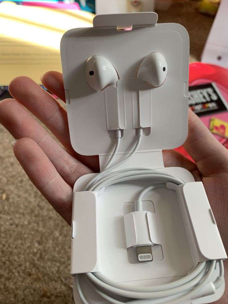 original earpods lightning connector