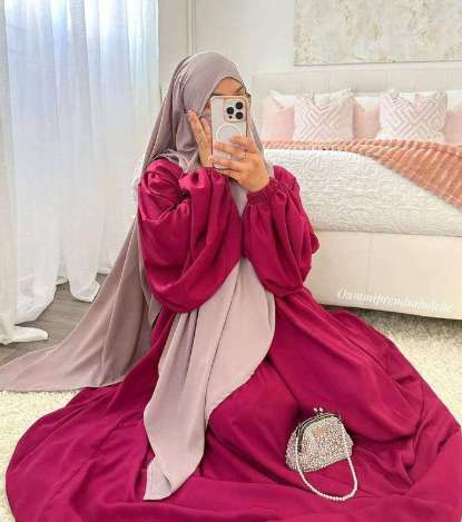 طقم فضفاض  عبايه وخمار