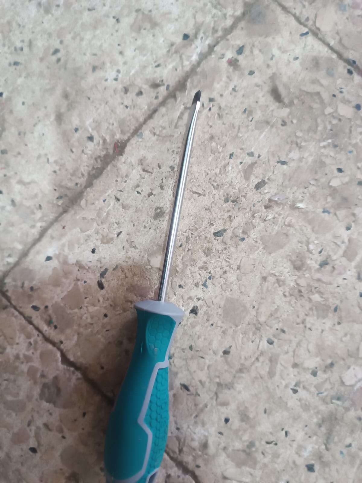 مفك عاده