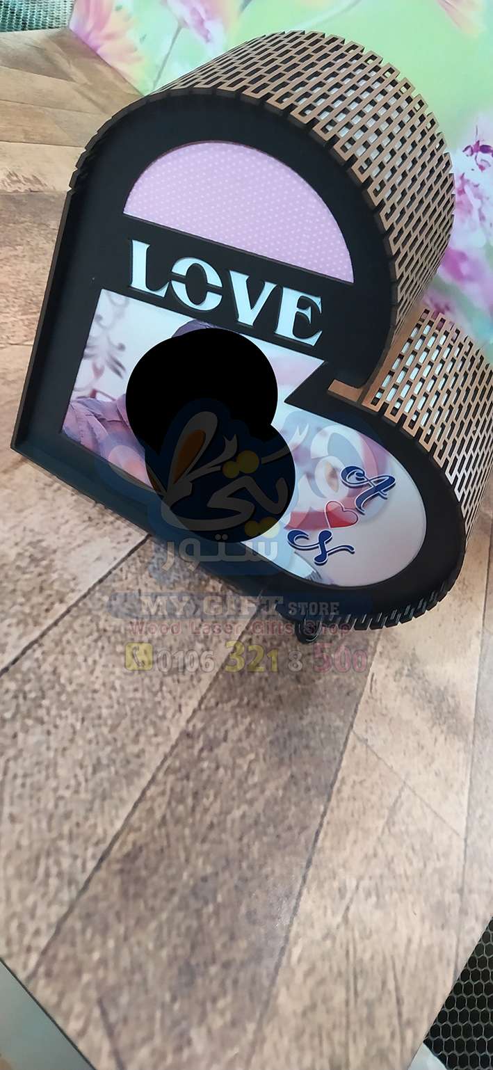 أباجورة مضيئة خشب قلب طباعة