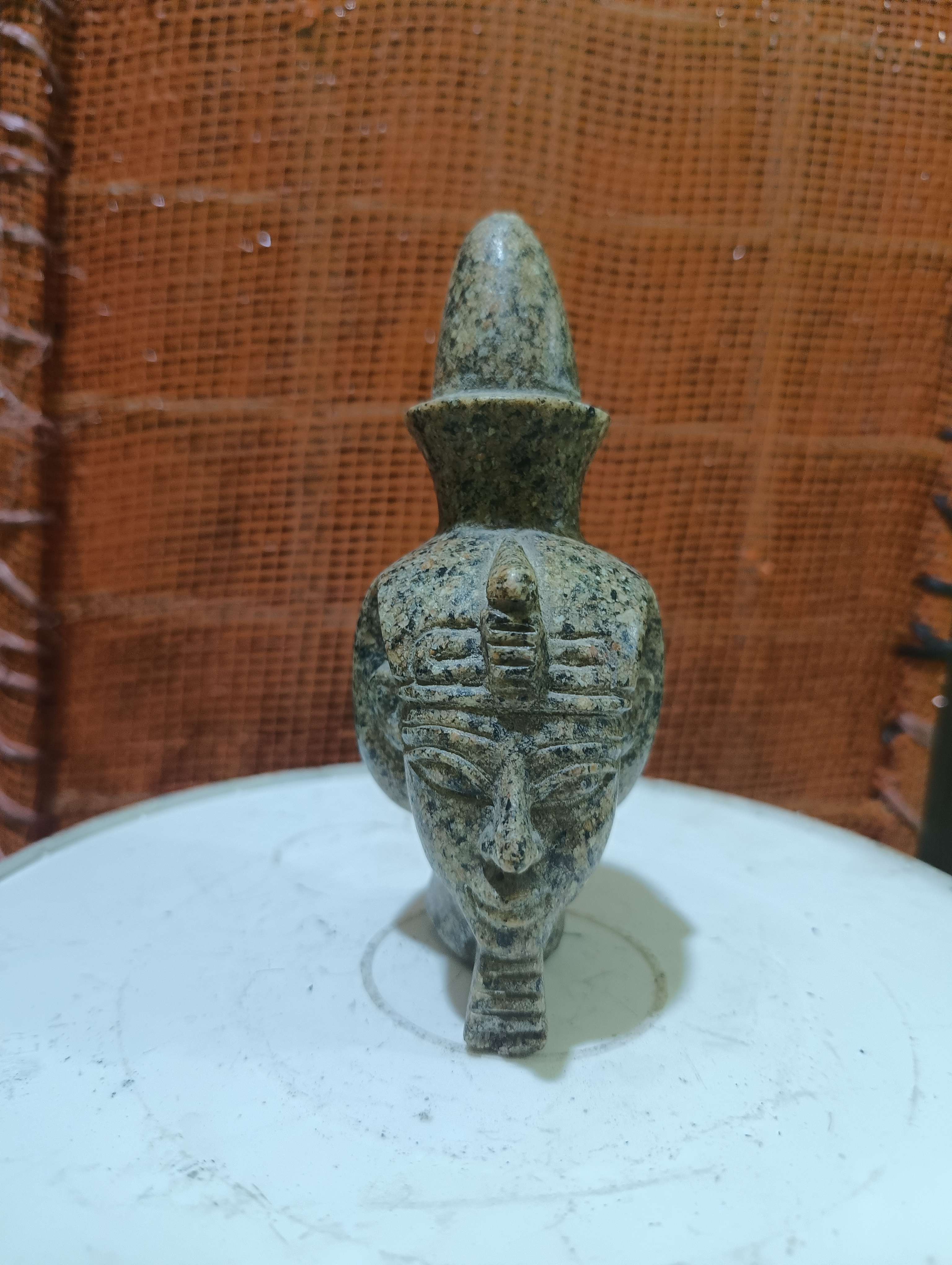 تمثال رأس دكتور انوبس