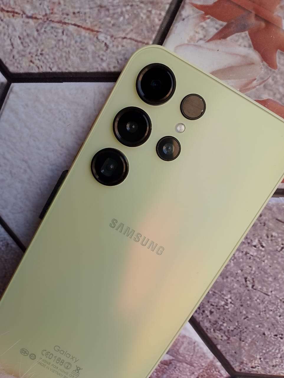 Samsung galaxy s24